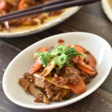 食物繊維たっぷり♪コチュジャンで旨辛そぼろきんぴら