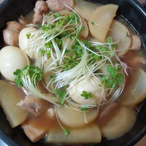 907307の作ってみた!投稿(【我が家自慢の味しみ鶏大根】10分煮るだけ☆作り置きにも♪)