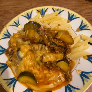 1345910の作ってみた!投稿(【ズッキーニのミートチーズ焼き】フライパン一つで完成♪)