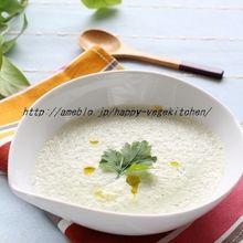 きゅうりと豆乳の冷製スープ