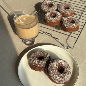 yの作ってみた!投稿(秒でなくなる！大人の味☆レーズン入りWチョコドーナッツ☆)
