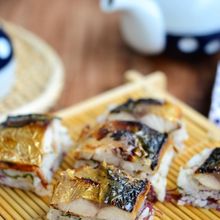 ふのり入りさっぱり焼き鯖寿司