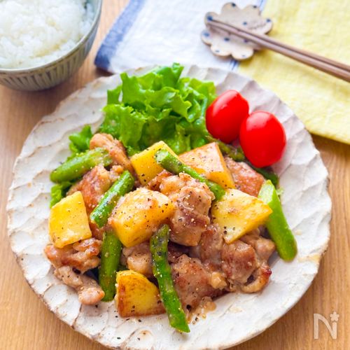 【鶏じゃがの白だしガリバタソテー】こっくりほくうま♡