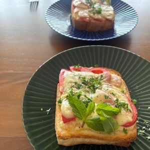 こむぎの作ってみた!投稿(トマトのジューシーさがたまらない!トマチートースト)
