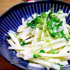 ＼加熱なし／ワンボウル5分【大人のわさびマヨぽん大根サラダ】