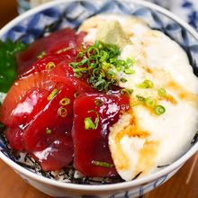 いつも食べてる😋もっちり漬けマグロのとろろ山かけ丼🍚