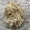 作る度子どもと取り合い！レンジで簡単「もやしサラダ」の工程1