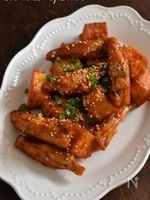 まな板不要！包丁不要！手羽中と厚揚げのヤンニョムチキン風