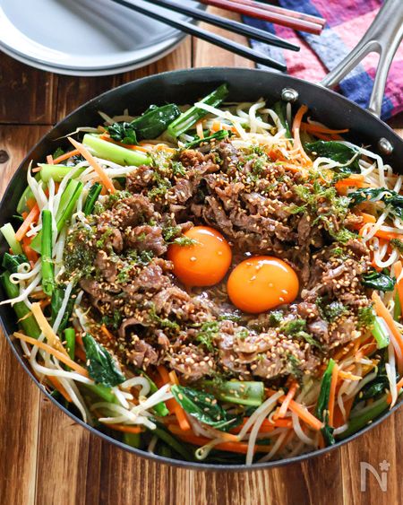 【炒めるだけ！ワンパンビビンバ】一品でも野菜たっぷり栄養満点