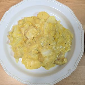 ゆいの作ってみた!投稿(ノンバター！チーズでコク♡白菜と鶏肉のカレーとろみクリーム煮)