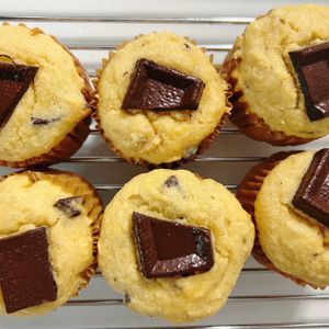 にゃんの作ってみた!投稿(おから入りチョコバナナカップケーキ)