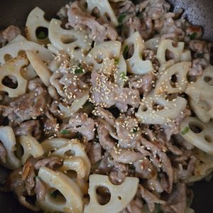 れみーの作ってみた!投稿(ワンパン10分！【豚こま肉とれんこんの甘辛味噌炒め】)