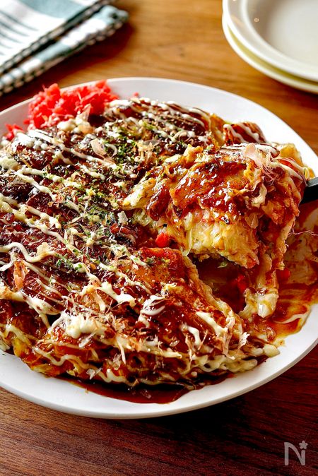 キャベツたっぷり豚玉お好み焼き