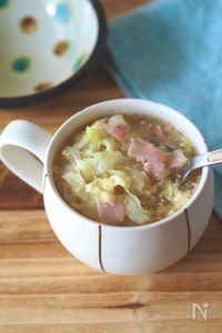 ふわふわたまごが美味しい【キャベツたっぷり中華スープ】