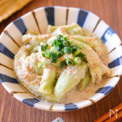 【蒸しなすのごまだれ和え】とろっとクリーミーな和風副菜!