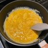 5分でぱぱっとウマい!「とろたま明太マヨチー丼」の工程2