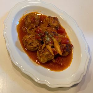 みわの作ってみた!投稿(ふわふわミートボールのトマトチーズ煮)