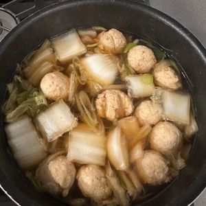 なつみかんの作ってみた!投稿(ふわふわ鶏団子と白菜の春雨スープ)