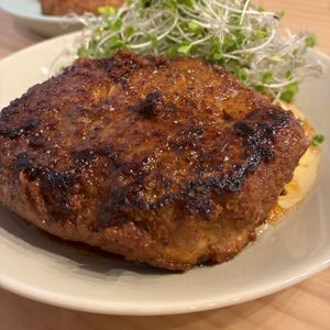 1032950の作ってみた!投稿(【照り焼きペッパーバーグ】厚揚げで手間要らず♡ワンパン調理！)