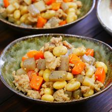ほっこりコクうま♪鶏ひき肉と大豆の炒り煮【作り置きにも】