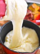 とろーり♪伸びるチーズマッシュポテト「アリゴ」