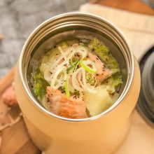 【鮭とじゃがいもと白菜の豆乳みそスープ】栄養たっぷり幸せの味