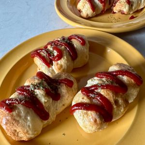 美味しいものハンターの作ってみた!投稿(ホットケーキミックスで作るウインナーロールパン)