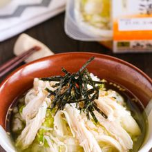 レンジで簡単ヘルシー♡【柔らかささみと白菜漬けのだし茶漬け】