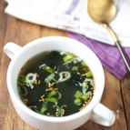 お湯を注ぐだけ！即席中華スープ