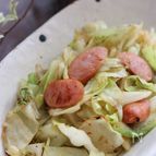 朝ごはんに♪キャベツとウインナーのカレー炒め