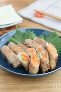 ごはんがすすむ！にんじんとアスパラガスの豚巻き生姜焼き
