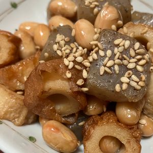 りんごの作ってみた!投稿(【蒟蒻とお豆さんのうま煮】作り置き/お弁当に♡︎)