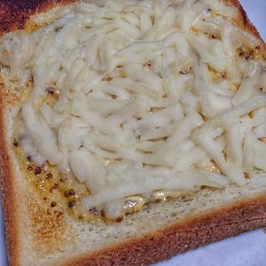 オレンジの作ってみた!投稿(【スパイシーチーズトースト】とろ〜りチーズと弾けるマスタード)