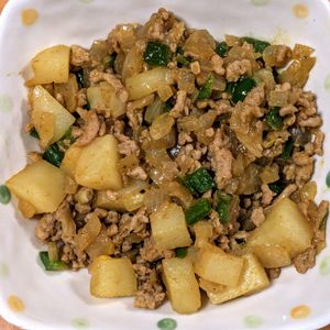 kotakaの作ってみた!投稿(作り置きに♪お弁当に♪ねっとり甘～い🤩カレーそぼろ肉じゃが)