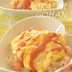 とろとろ玉子のせ　エビピラフ　ビスクソースがけ