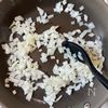 【ワンパン♪トマトとピーマンのタコライス風丼】子供爆食♡︎の工程1