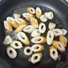 5分！包丁なし｜ちくわとメンマの黒こしょうバター炒めの工程3