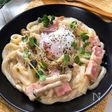 おすすめ♡ベーコンとしめじの和風カルボナーラうどん