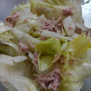 1460317の作ってみた!投稿(レタスとツナの塩だれサラダ【作り置き】)