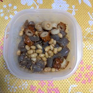 うさちゃんの作ってみた!投稿(【蒟蒻とお豆さんのうま煮】作り置き/お弁当に♡︎)