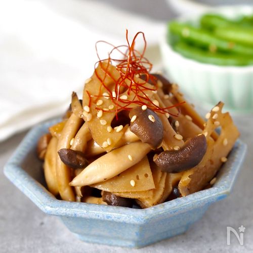 ご飯がすすむ簡単副菜【しめじと蓮根の甘酢炒め】