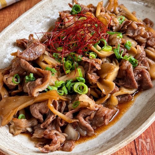 【牛肉と舞茸の甘辛炒め】パパッと簡単♪旨味たっぷり♡