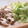 【冷凍作り置き】キャベツとしめじのカニかま塩炒めの下準備