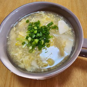 ナムディの作ってみた!投稿(【豆腐と卵のとろとろもやしスープ】簡単！すぐできる♡)