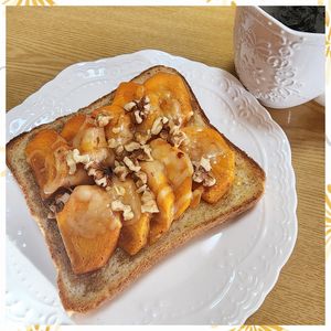 ナムディの作ってみた!投稿(朝食に！＊柿とカッテージチーズのハニートースト＊)