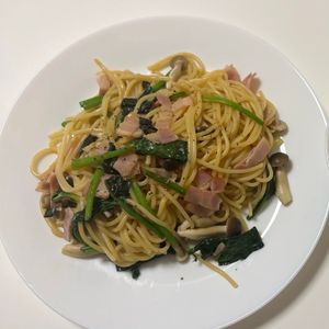  ︎︎の作ってみた!投稿(簡単！『ほうれん草とベーコンとしめじの醤油パスタ』)