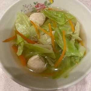 おかか昆布🍙の作ってみた!投稿(鶏肉とキャベツのうま塩スープ【#胃腸に優しい#おかずスープ】)