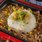 【熱々が最高に旨い】豚こまのペッパーランチ風中華あんかけご飯