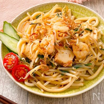 【家にある材料で♪】超簡単♡パッタイ風焼きうどん