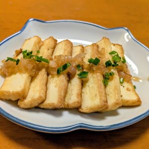 ゆきまる🐬🫧の作ってみた!投稿(絶品オニオンソースDE『厚揚げステーキ』節約副菜♡)